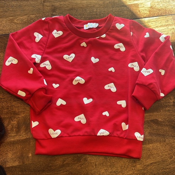 Girls size 110 (4T) hearts long sleeve and pants - Picture 3 of 4